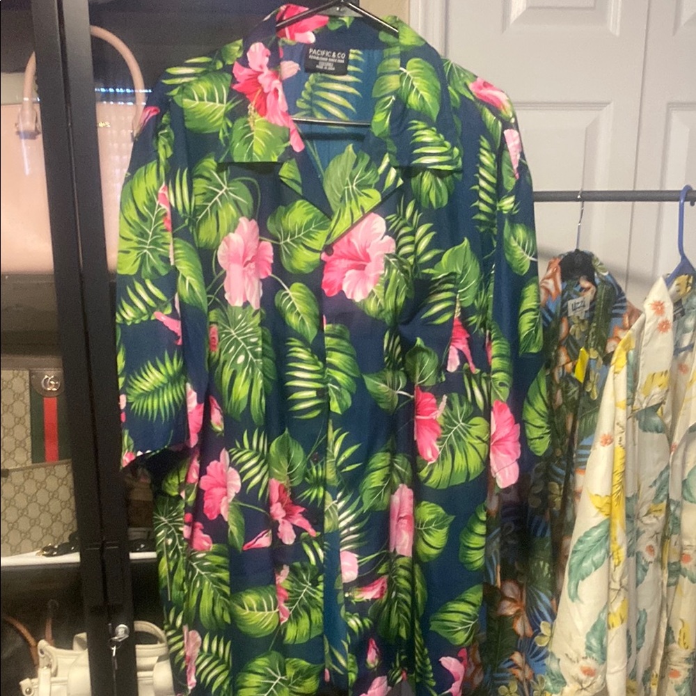 Hawaiian Floral Shirt in Blue and Green
